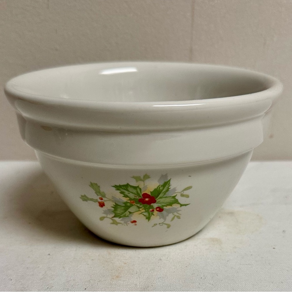 Festive Vintage Hall China White Custard Bowl with Holly Design 4”D